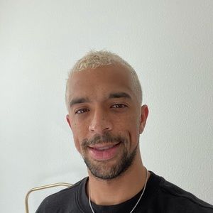 Meet your Posher, Brady